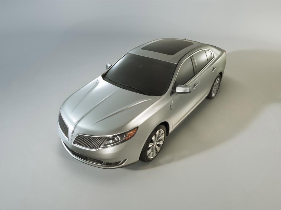  Lincoln MKS 2013 года  (фото 10 из 17)